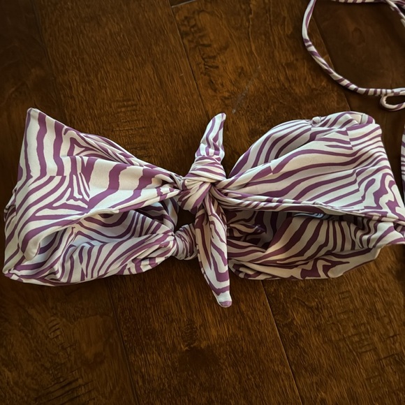 Skatie Bikini Set - Picture 5 of 7